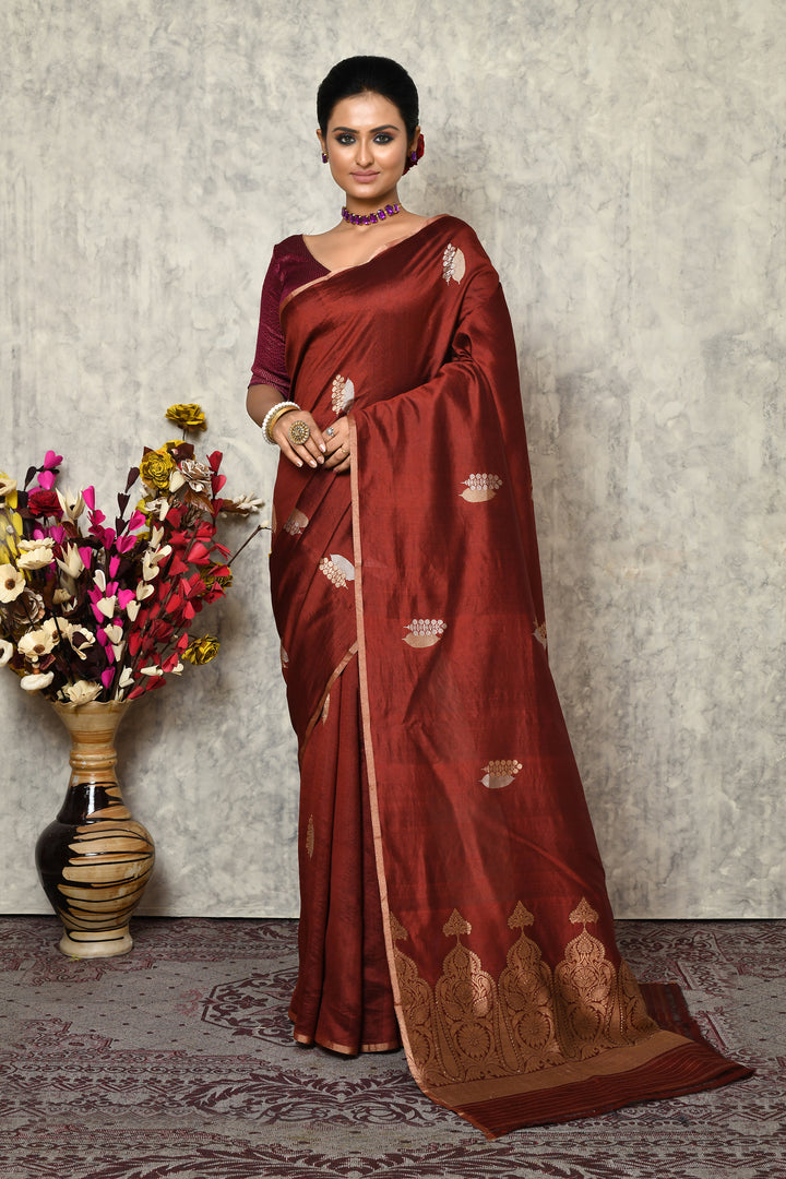 Pure Munga silk handloom saree with thin border & Banarasi kadwa booti