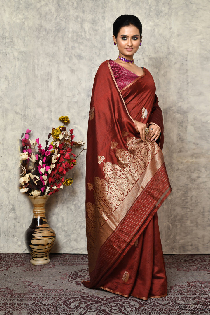 Pure Munga silk handloom saree with thin border & Banarasi kadwa booti